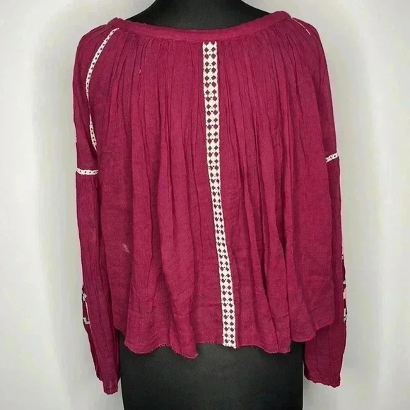 Free People One Boho Flowy Embroidered Cropped Blouse Size XS - Picture 2 of 8